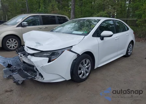 2022 Toyota Corolla Le z USA, uszkodzony, nr VIN 5YFEPMAE1NP328687